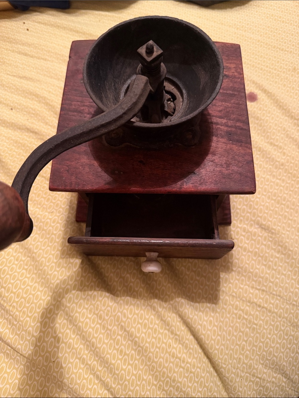 Antique-Style Hand Crank Coffee Grinder in Dark Wood